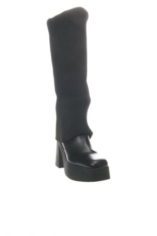 Dámske topánky  Bershka, Veľkosť 39, Farba Čierna, Cena  93,43 €