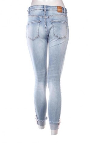 Damskie jeansy Amisu, Rozmiar M, Kolor Niebieski, Cena 95,99 zł