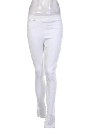Damen Jeans Beloved, Größe M, Farbe Weiß, Preis € 14,83
