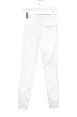Damen Jeans Bershka, Größe S, Farbe Weiß, Preis € 20,99