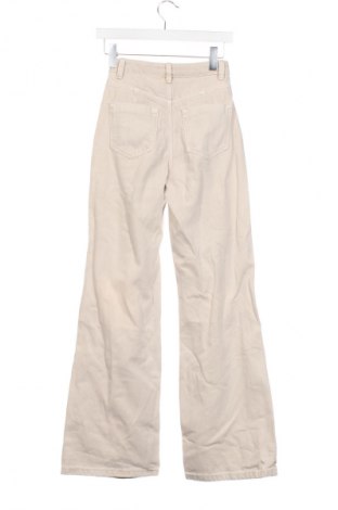 Damskie jeansy Bershka, Rozmiar XS, Kolor Beżowy, Cena 95,99 zł
