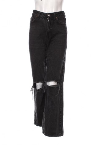 Dámske džínsy  Bershka, Veľkosť S, Farba Čierna, Cena  6,95 €