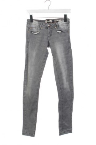 Γυναικείο Τζίν Bershka, Μέγεθος XS, Χρώμα Γκρί, Τιμή 9,99 €