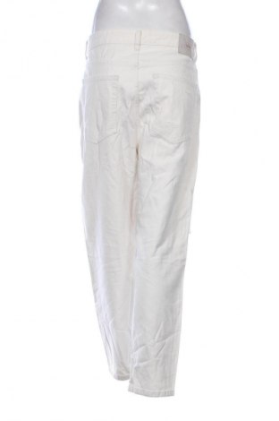 Damen Jeans Bershka, Größe L, Farbe Weiß, Preis € 8,99