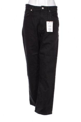 Női farmernadrág Bershka, Méret M, Szín Fekete, Ár 6 919 Ft