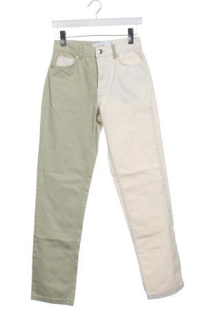 Damen Jeans Bershka, Größe XS, Farbe Mehrfarbig, Preis 17,90 €