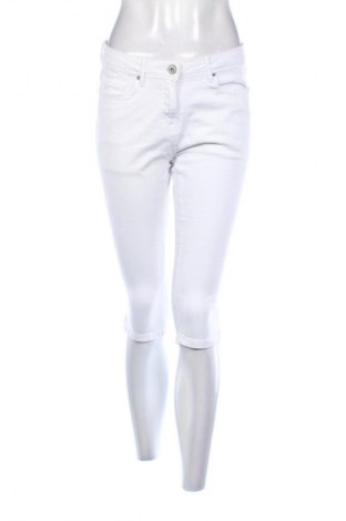 Damskie jeansy Blue Motion, Rozmiar M, Kolor Biały, Cena 66,67 zł