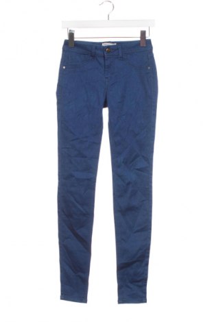 Damskie jeansy Clockhouse, Rozmiar XS, Kolor Niebieski, Cena 95,99 zł