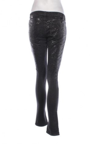 Дамски дънки Guess, Размер M, Цвят Многоцветен, Цена 75,00 лв.
