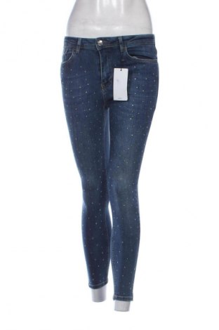 Damskie jeansy Karol, Rozmiar M, Kolor Niebieski, Cena 63,99 zł