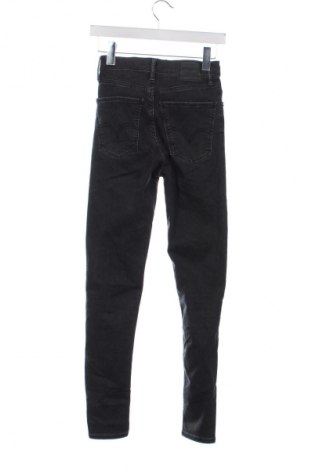 Γυναικείο Τζίν Levi's, Μέγεθος S, Χρώμα Μαύρο, Τιμή 47,99 €