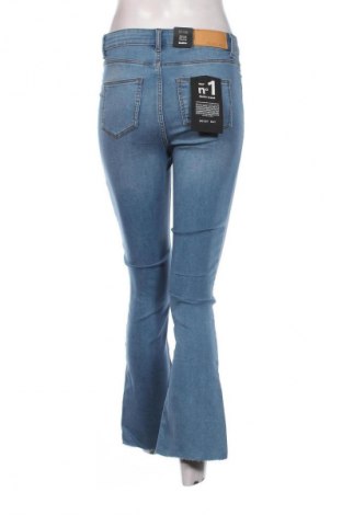 Damskie jeansy Noisy May, Rozmiar S, Kolor Niebieski, Cena 305,99 zł