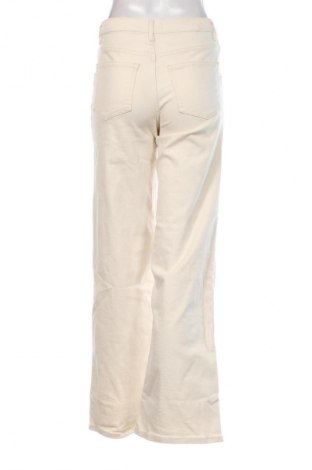 Damskie jeansy ONLY, Rozmiar S, Kolor ecru, Cena 111,99 zł