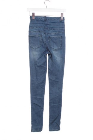 Dámske džínsy  Pieces, Veľkosť XS, Farba Modrá, Cena  19,95 €