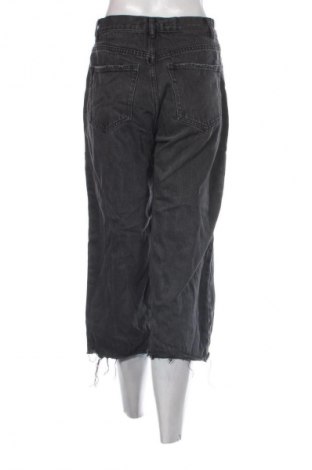Damskie jeansy Pull&Bear, Rozmiar M, Kolor Czarny, Cena 45,99 zł