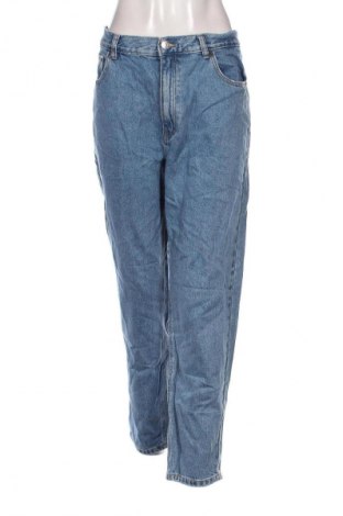 Damskie jeansy Pull&Bear, Rozmiar XL, Kolor Niebieski, Cena 95,99 zł