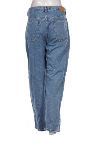 Damskie jeansy Pull&Bear, Rozmiar XL, Kolor Niebieski, Cena 95,99 zł