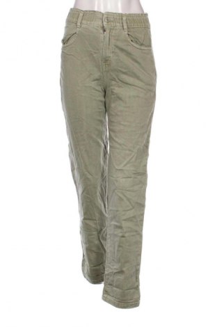 Damskie jeansy Pull&Bear, Rozmiar S, Kolor Zielony, Cena 95,99 zł