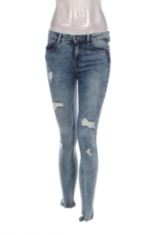 Damskie jeansy Pull&Bear, Rozmiar S, Kolor Niebieski, Cena 95,99 zł