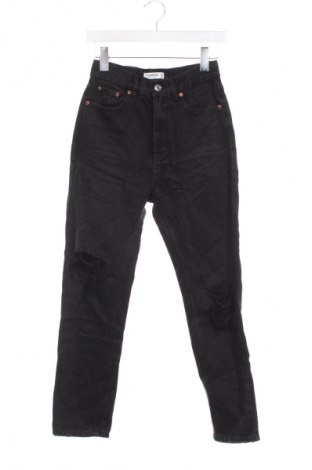 Γυναικείο Τζίν Pull&Bear, Μέγεθος XS, Χρώμα Μαύρο, Τιμή 18,99 €