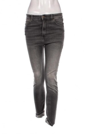 Damen Jeans Pull&Bear, Größe M, Farbe Grau, Preis € 28,99
