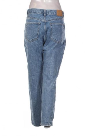 Γυναικείο Τζίν Pull&Bear, Μέγεθος M, Χρώμα Μπλέ, Τιμή 27,99 €