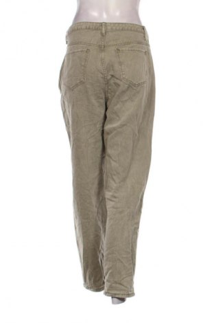 Damskie jeansy SHEIN, Rozmiar M, Kolor Szary, Cena 95,99 zł