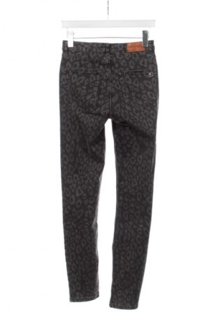 Dámske džínsy  Silvian Heach, Veľkosť M, Farba Viacfarebná, Cena  38,29 €