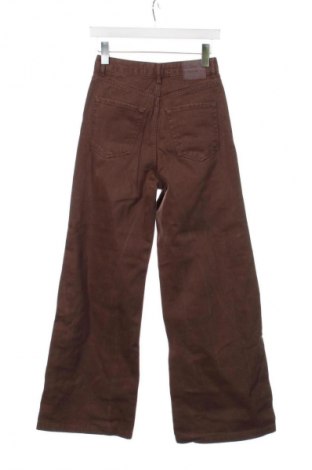 Női farmernadrág Stradivarius, Méret XS, Szín Barna, Ár 5 865 Ft