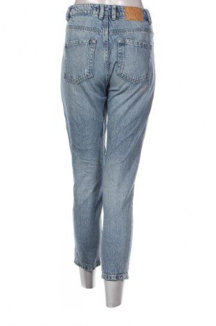 Dámske džínsy  Stradivarius, Veľkosť S, Farba Modrá, Cena  16,95 €