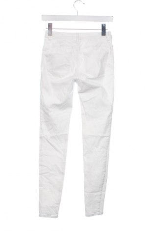 Damskie jeansy Terranova, Rozmiar S, Kolor Biały, Cena 95,99 zł