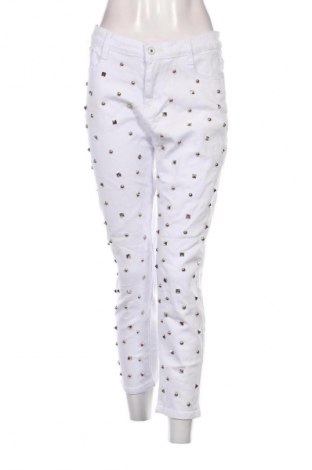 Blugi de femei Unbranded, Mărime M, Culoare Alb, Preț 156,99 Lei