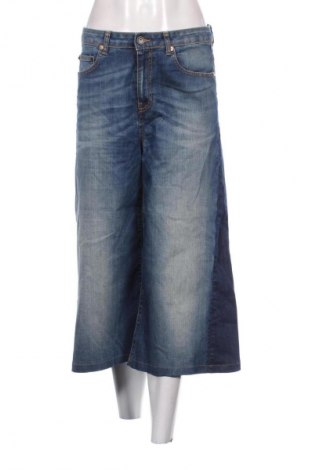 Damskie jeansy United Colors Of Benetton, Rozmiar M, Kolor Niebieski, Cena 94,38 zł