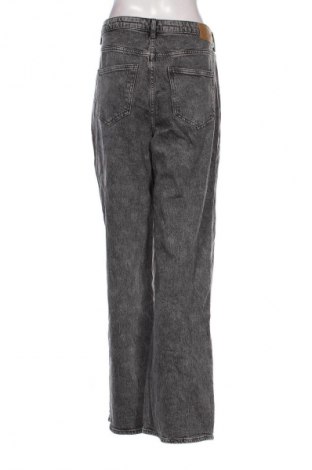 Дамски дънки Vero Moda, Размер XL, Цвят Сив, Цена 77,99 лв.