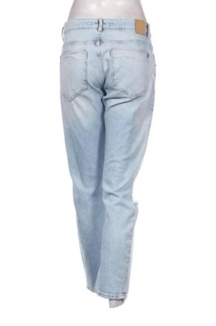 Damskie jeansy Zara, Rozmiar L, Kolor Niebieski, Cena 62,07 zł