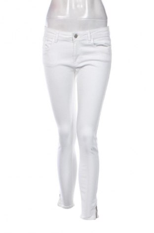 Dámske džínsy  Zara, Veľkosť XL, Farba Biela, Cena  13,81 €