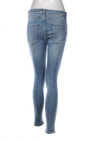 Дамски дънки Zara, Размер M, Цвят Син, Цена 26,98 лв.