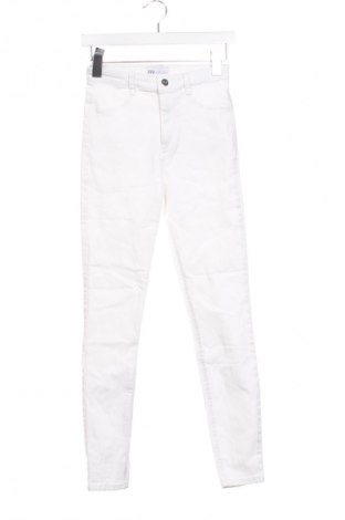 Damskie jeansy Zara, Rozmiar S, Kolor Biały, Cena 88,99 zł