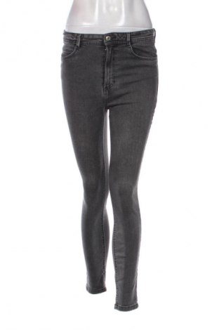 Damskie jeansy Zara Trafaluc, Rozmiar M, Kolor Szary, Cena 62,07 zł