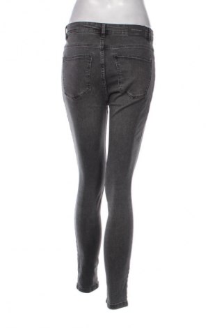 Damskie jeansy Zara Trafaluc, Rozmiar M, Kolor Szary, Cena 62,07 zł