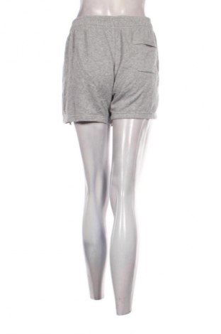 Női rövidnadrág Adidas, Méret XL, Szín Szürke, Ár 9 219 Ft