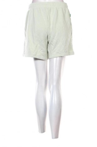 Damskie szorty Adidas Originals, Rozmiar M, Kolor Zielony, Cena 113,99 zł