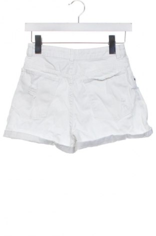 Damskie szorty Bershka, Rozmiar XS, Kolor Biały, Cena 43,68 zł