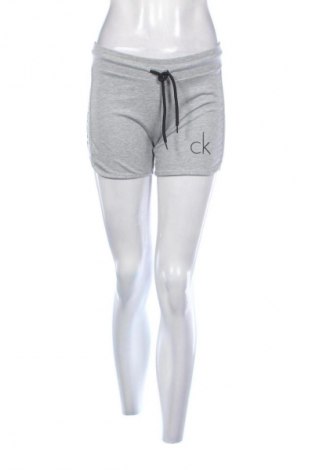 Damskie szorty Calvin Klein Jeans, Rozmiar S, Kolor Szary, Cena 157,99 zł