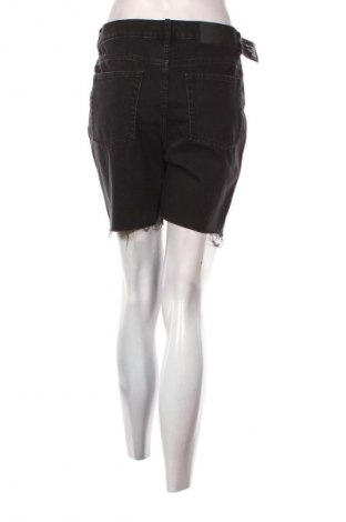 Dámske kraťasy  Cheap Monday, Veľkosť XL, Farba Čierna, Cena  40,95 €