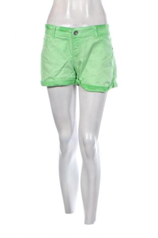 Damen Shorts Clockhouse, Größe L, Farbe Grün, Preis 12,99 €