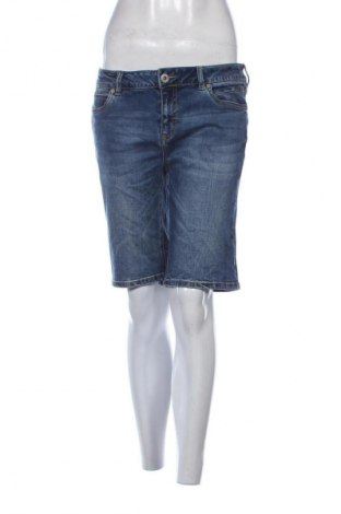 Pantaloni scurți de femei Denim 1982, Mărime M, Culoare Albastru, Preț 64,99 Lei