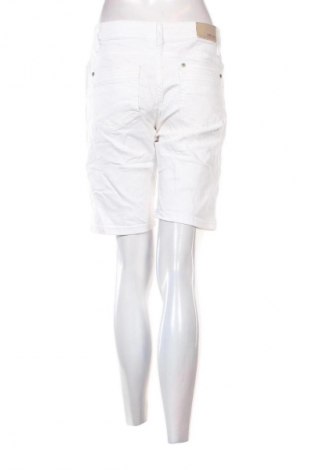 Női rövidnadrág Denim 1982, Méret M, Szín Fehér, Ár 5 199 Ft