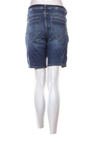Дамски къс панталон Denim 1982, Размер XL, Цвят Син, Цена 16,99 лв.