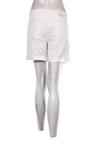 Pantaloni scurți de femei Esprit, Mărime L, Culoare Alb, Preț 115,99 Lei